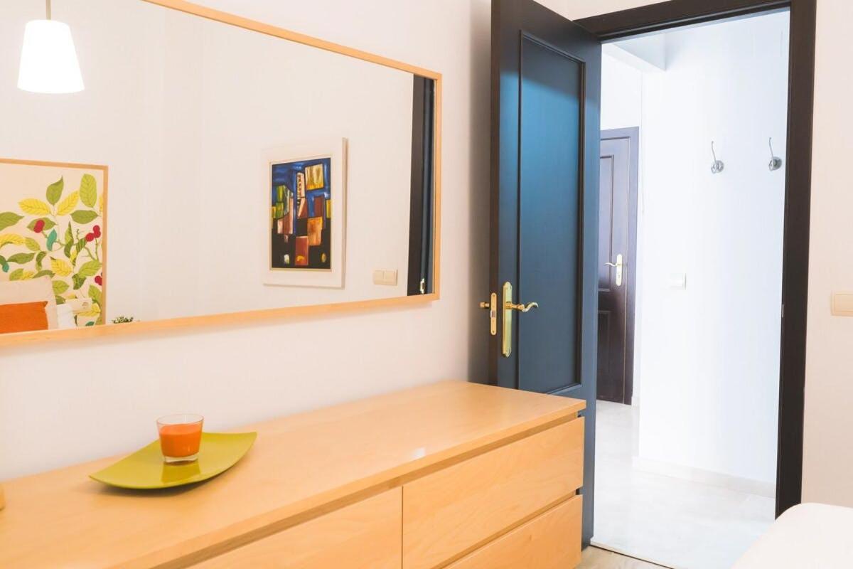 Centrico Apartamento En Calle Carreteria - Málaga Eksteriør bilde